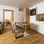 Manggei-bau Und Apartmán *